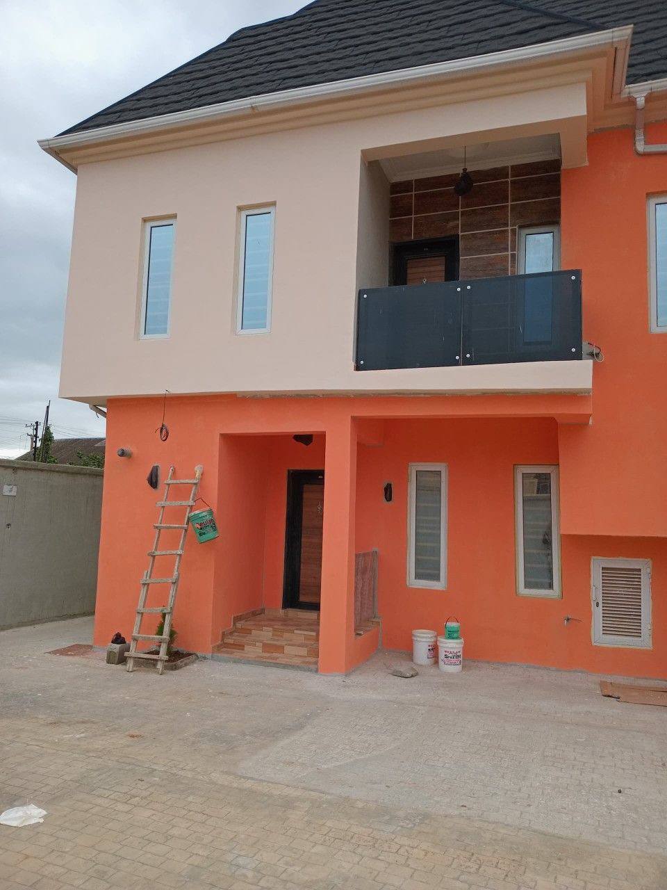 House exterior painting