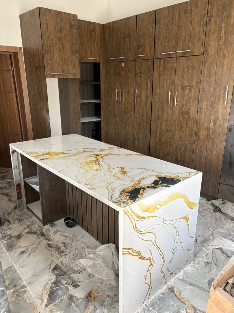 Fitted wardrobes and kitchen cabinets for apartment complex